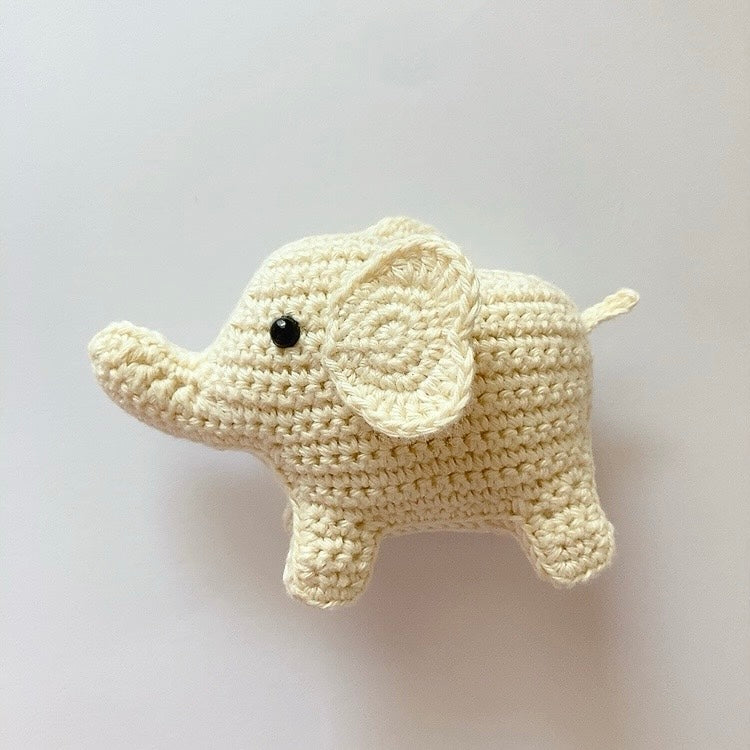 Mobile Bébé Éléphants en Crochet