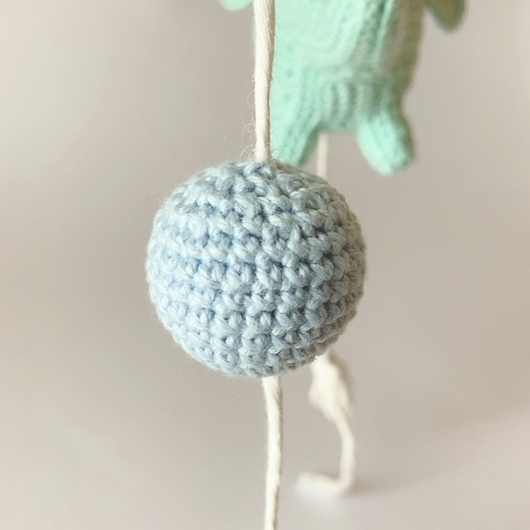 Mobile Bébé Éléphants en Crochet