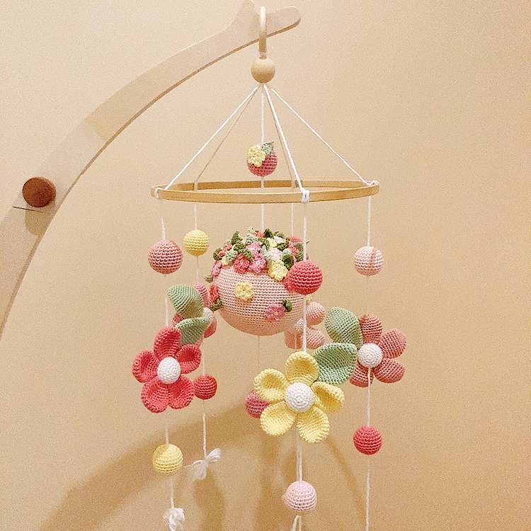 Mobile Bébé musical "Planète de fleurs"