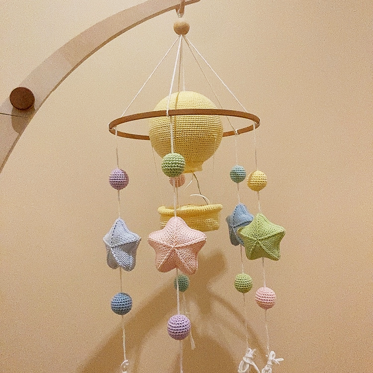 Mobile Bébé Montgolfière Musical Lumineux