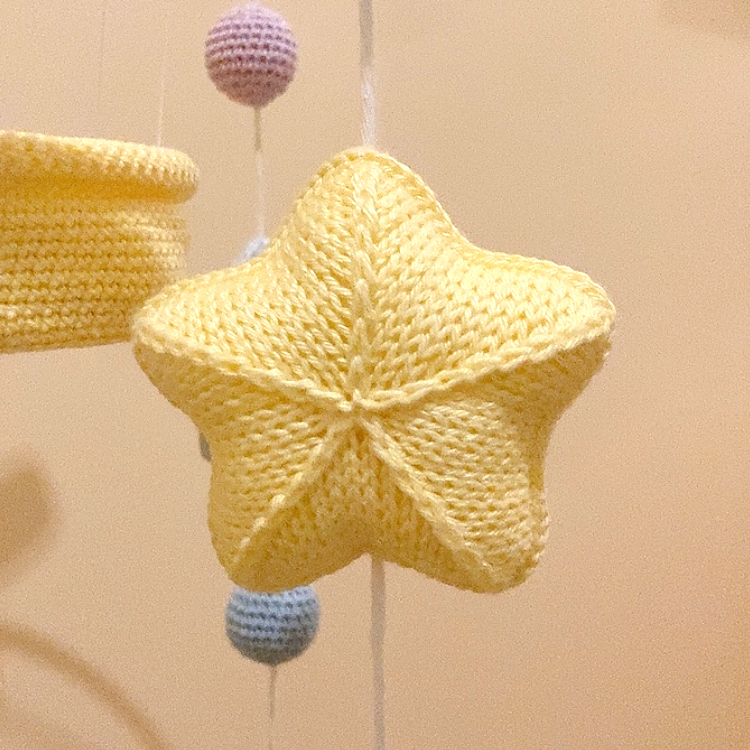 Mobile Bébé Montgolfière Musical Lumineux