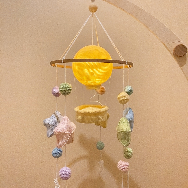 Mobile Bébé Montgolfière Musical Lumineux