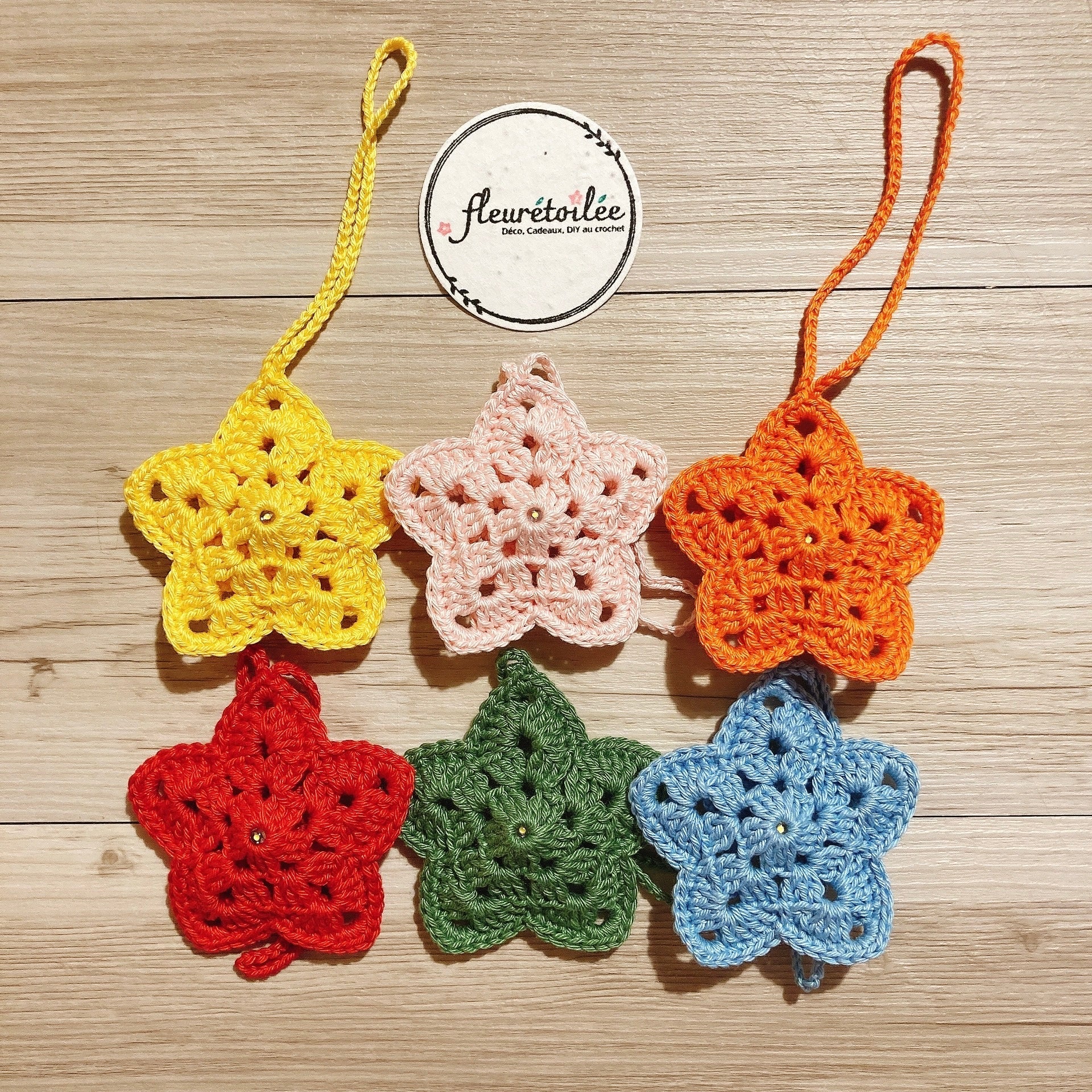 Étoiles lumineuses au crochet Fleurétoilée