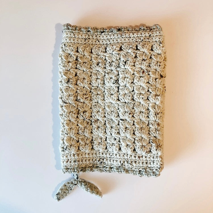 Pochette de Livre en Laine Fleurétoilée