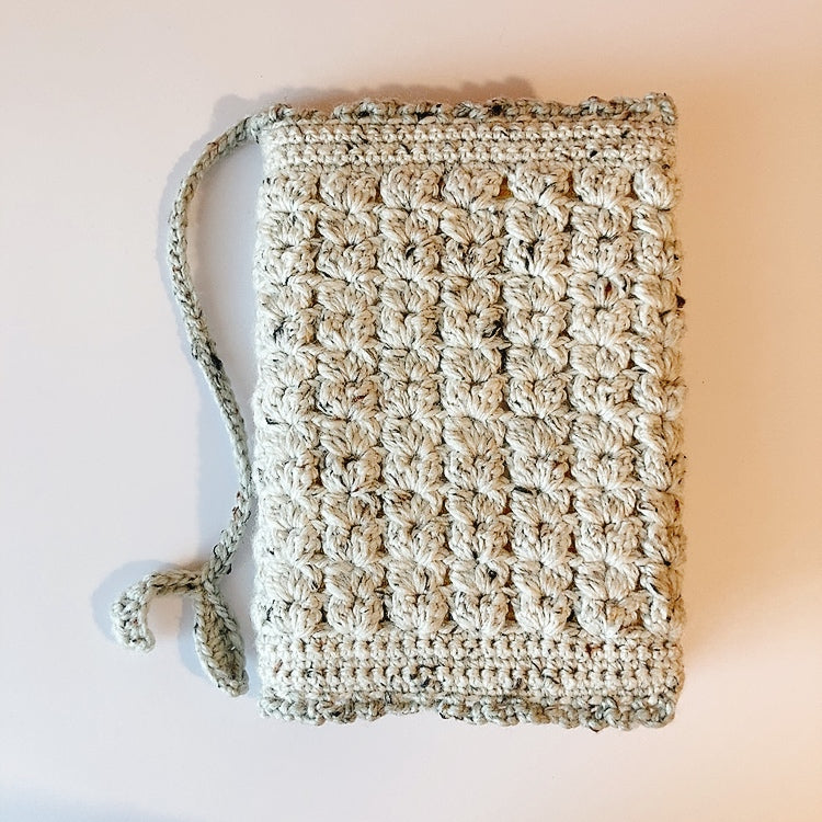 Pochette de Livre en Laine Fleurétoilée
