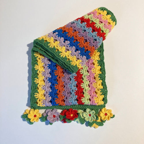 Écharpe au crochet couleur vivacité Fleurétoilée