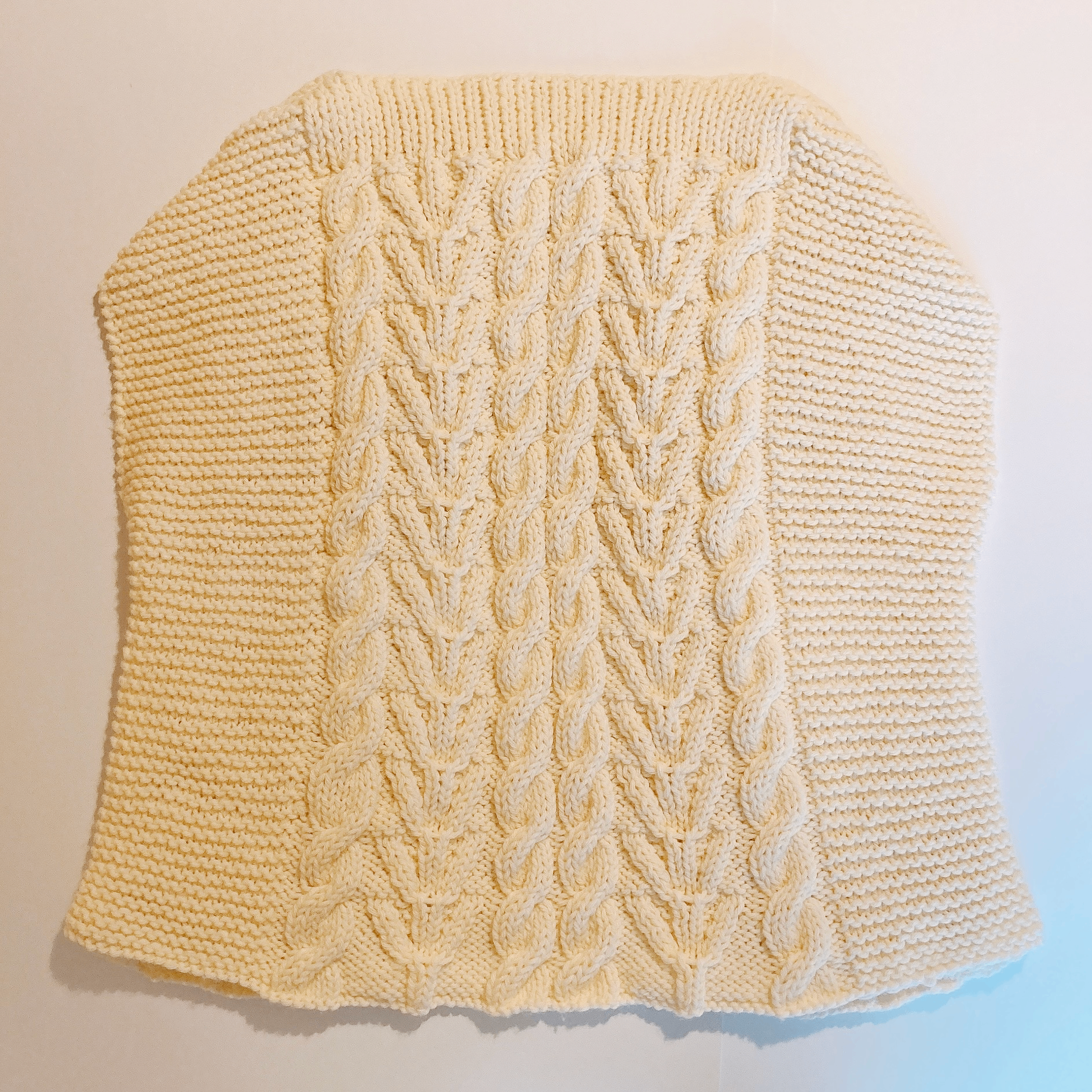 Veste sans manches en tricot Fleurétoilée