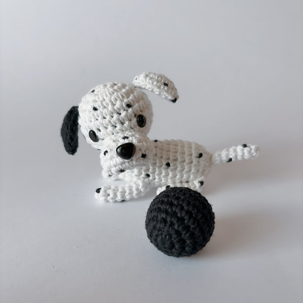 Mobile Bébé noir et blanc Évolutif "Les adorables Dalmatiens" - Crochet Fait Main
