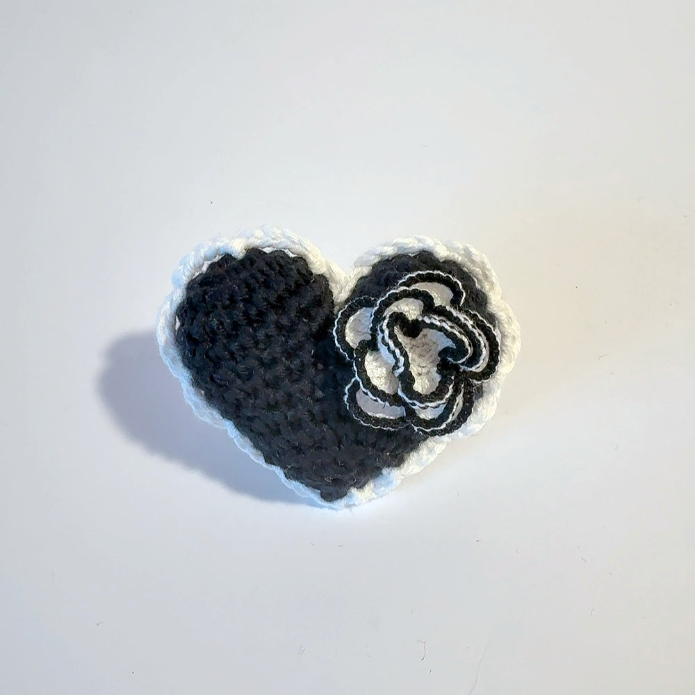 Mobile Bébé noir et blanc "Le Jardin Stellaire" – Crochet Fait Main