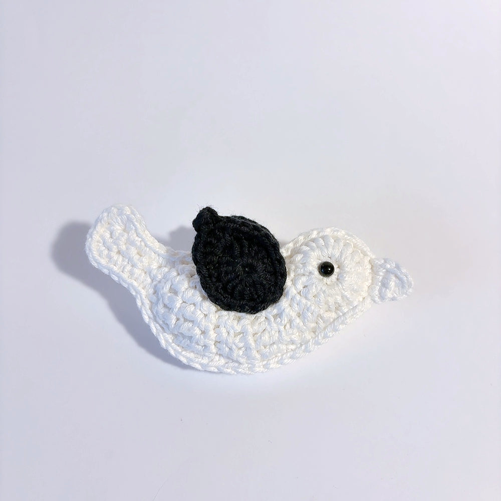 Mobile Bébé noir et blanc "Le Jardin Stellaire" – Crochet Fait Main