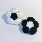 Mobile Bébé noir et blanc "Le Jardin Stellaire" – Crochet Fait Main