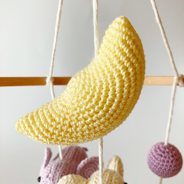 Mobile Bébé Éléphants en Crochet