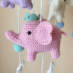 Mobile Bébé Éléphants en Crochet