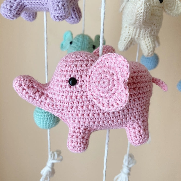 Mobile Bébé Éléphants en Crochet