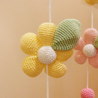 Mobile Bébé Fleurs & Bambi – Crochet Fait Main, Décoration Apaisante MÔBi MÛBi