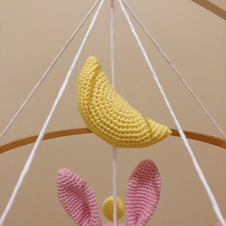 Mobile bébé étoilé en crochet – Lapin & Lune rose, fait main MÔBi MÛBi