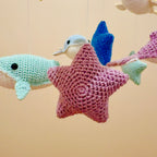 Mobile Bébé Évolutif  "La Valse des Baleines" - Crochet Fait Main