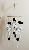 Mobile Bébé noir et blanc Évolutif "Les adorables Dalmatiens" V2 - Crochet Fait Main