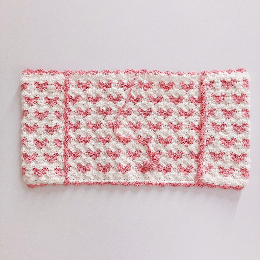 Pochette de livre au motif cœurs Fleurétoilée