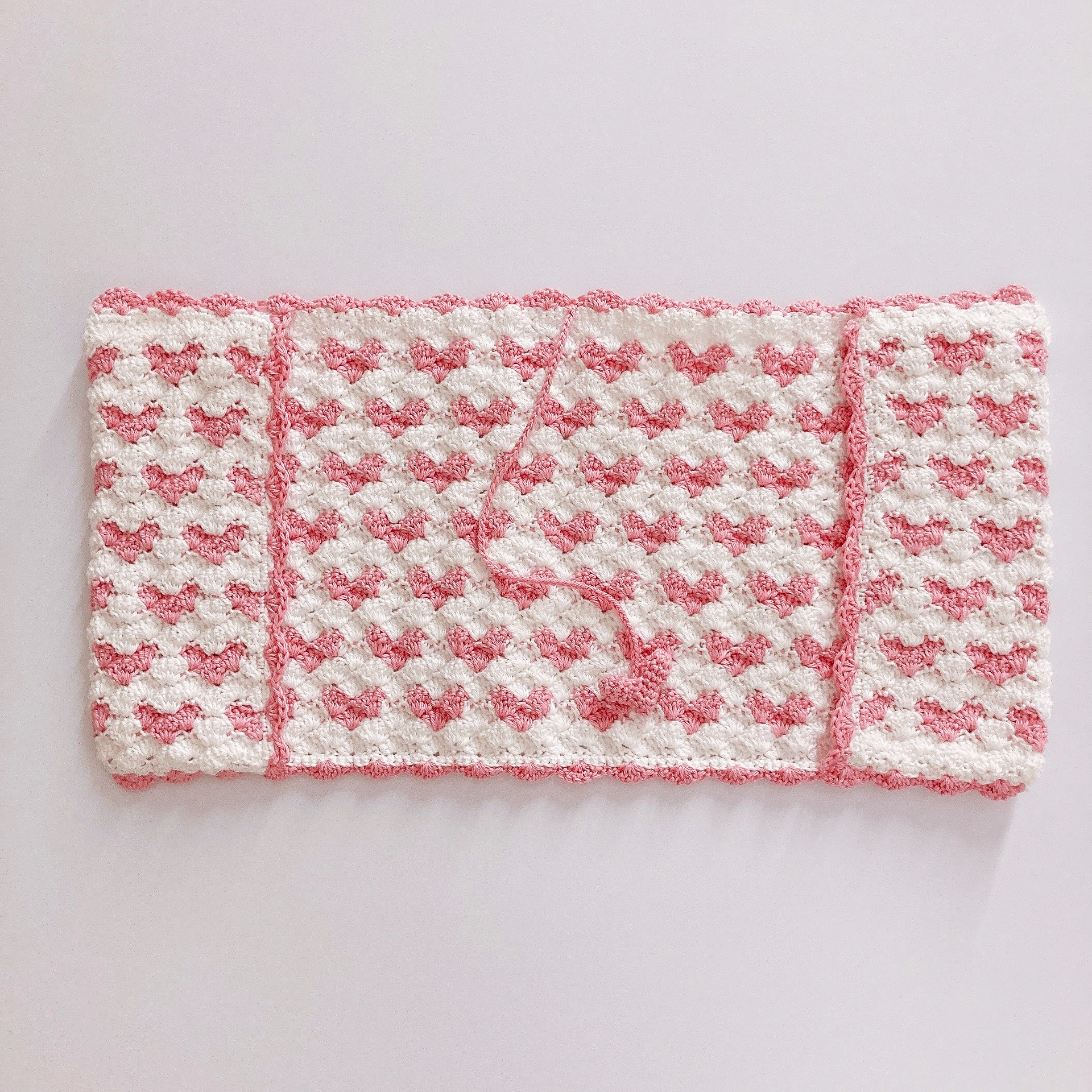 Pochette de livre au motif cœurs Fleurétoilée