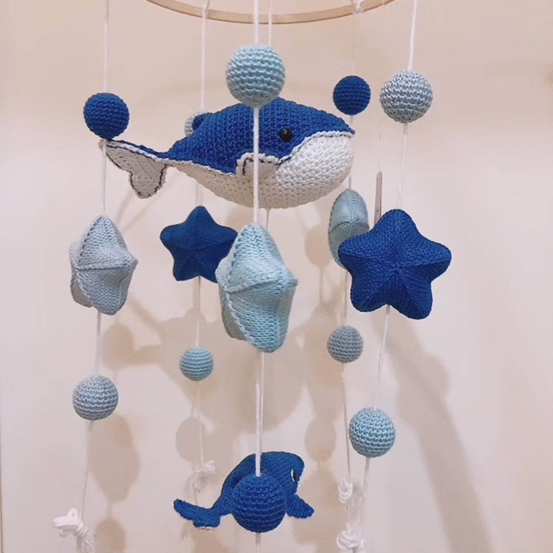 Mobile Bébé Musical – Baleines, Étoiles & Mélodie Apaisante