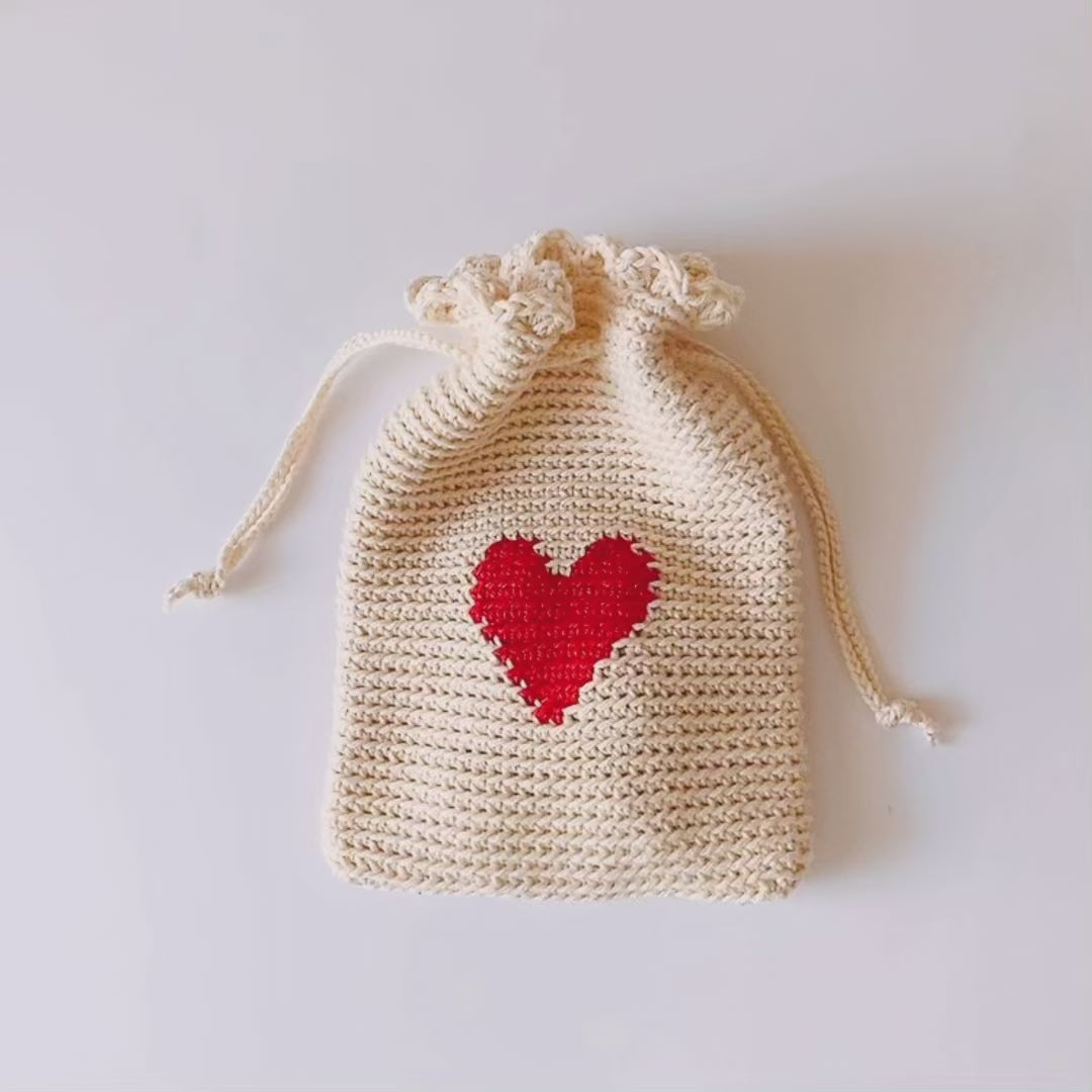 Pochon adorable polyvalent "Tic Tac Coeurs"