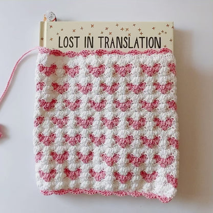 Pochette de livre au motif cœurs