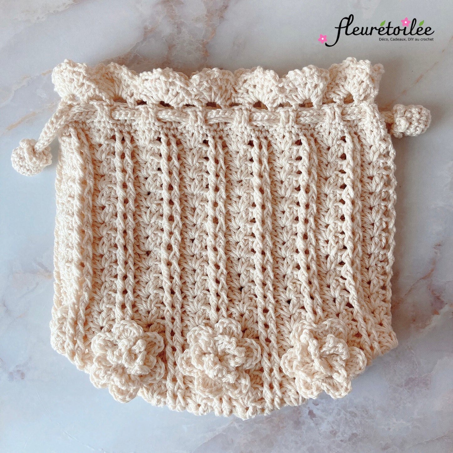 Pochon romantique au crochet