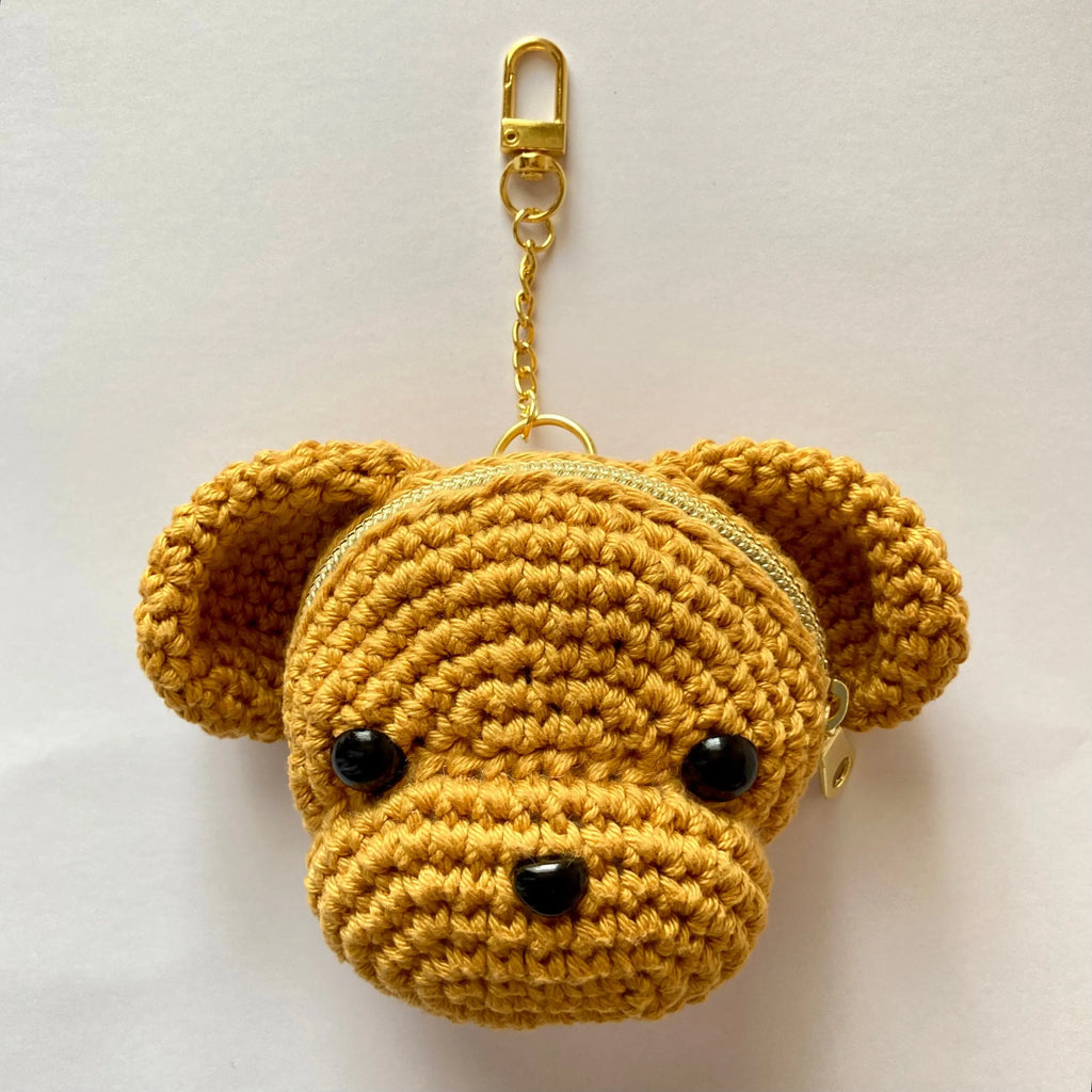 Porte-monnaie en forme de tête de chien (au crochet)